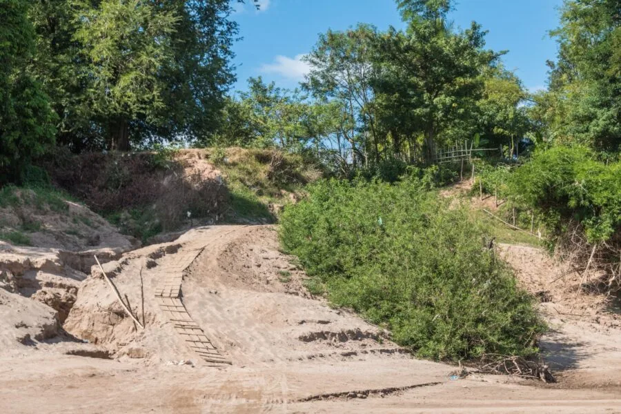 boards access don daeng island champassak