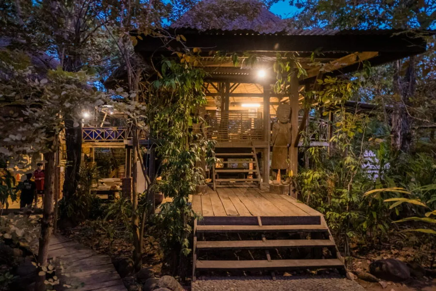 p&s garden restaurant mun houamuang laos