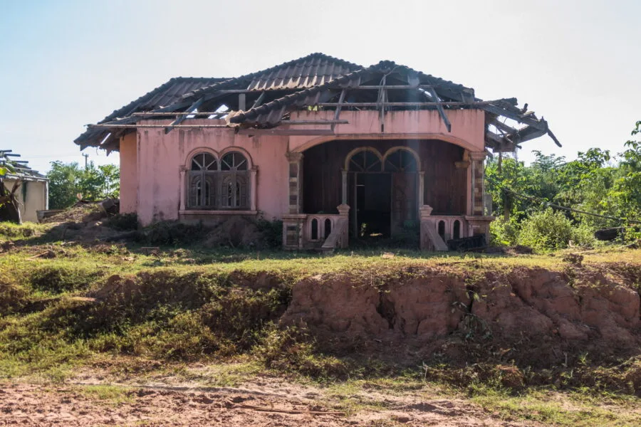house destroyed near sanamxai laos