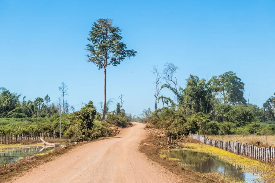 track between sanamxai and ban khiet ngong bolovens loop