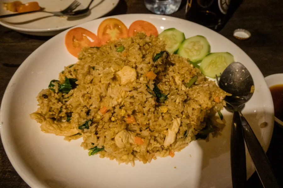 fried rice p&s garden restaurant mun houamuang laos