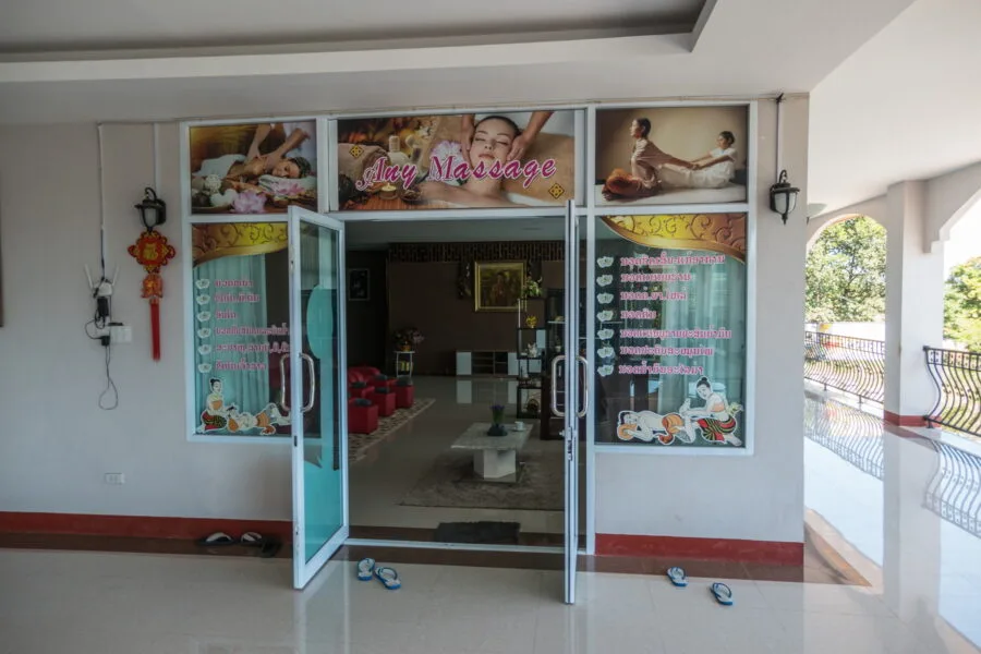 Lao Attapeu massage parlor