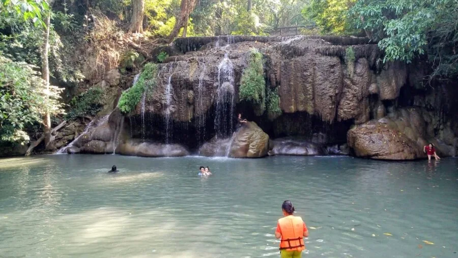 2e niveau parc national erawan kanchanaburi mois de mars
