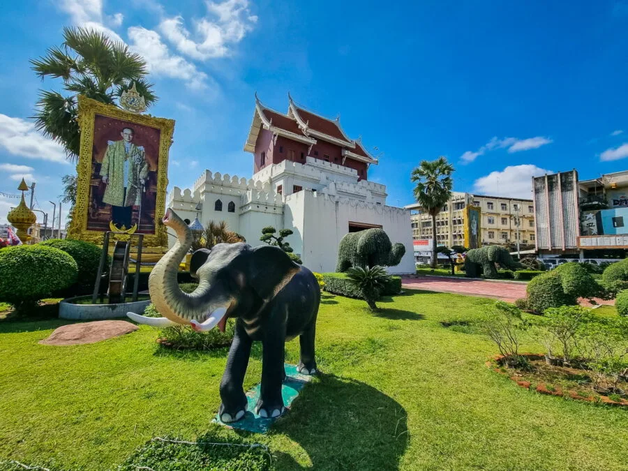 monument victoire yamo gate nakhon ratchasima khorat