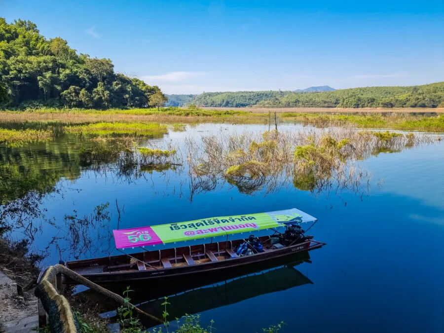 arret au old city gate tour bateau lac sangkhlaburi