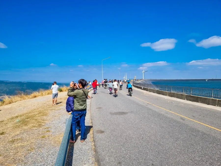boucle autour reservoir de khao yai thiang windmill nakhon ratchasima