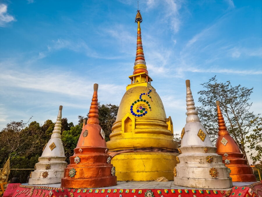 chedi au wat mueang rae pilok ban i tong