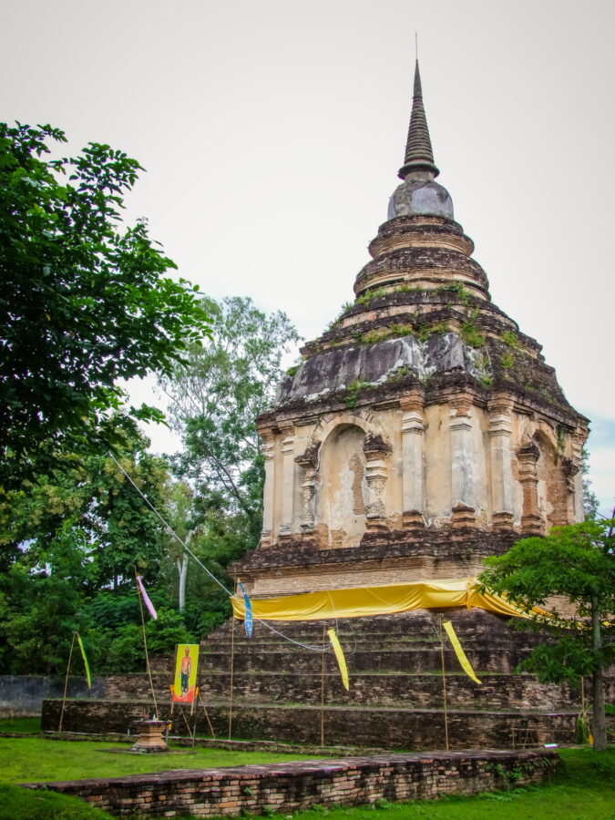chedi secondaire au wat chet yot chiang mai