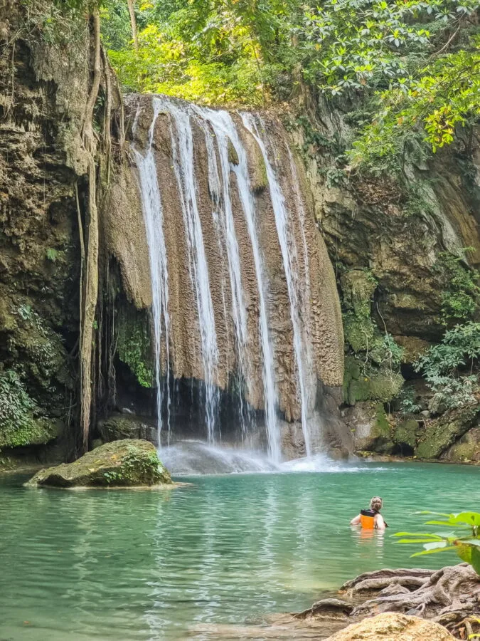 chute du niveau 3 pha nam tok parc national erawan kanchanaburi