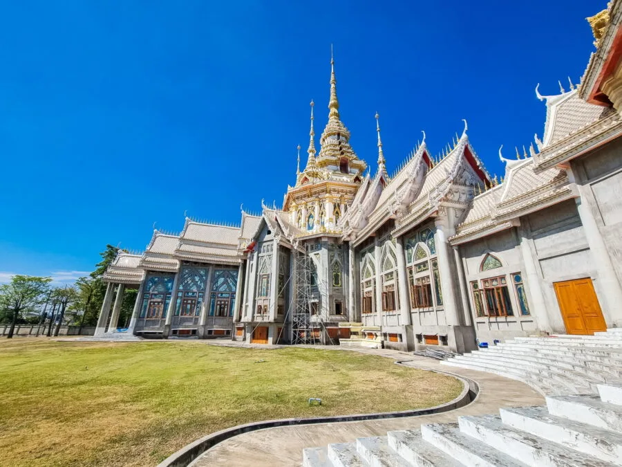 exterieur wat luang phor toh nakhon ratchasima