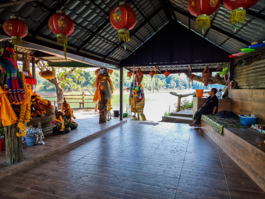 old city gate lac sangkhlaburi