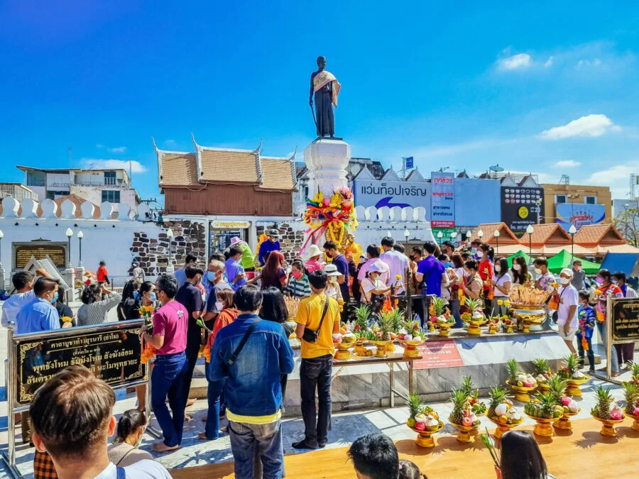 place du monument de thao suranari nakhon ratchasima khorat