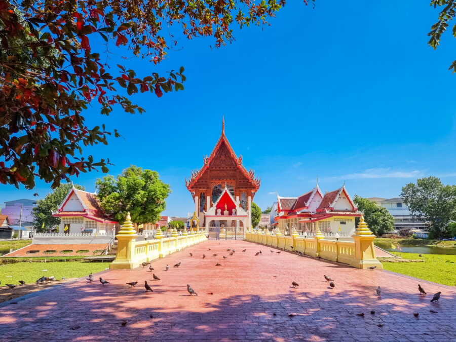 ubosot du wat phra narai maha rat nakhon ratchasima