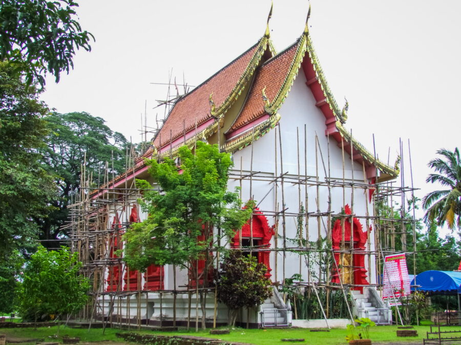 viharn enceinte du wat chet yot chiang mai
