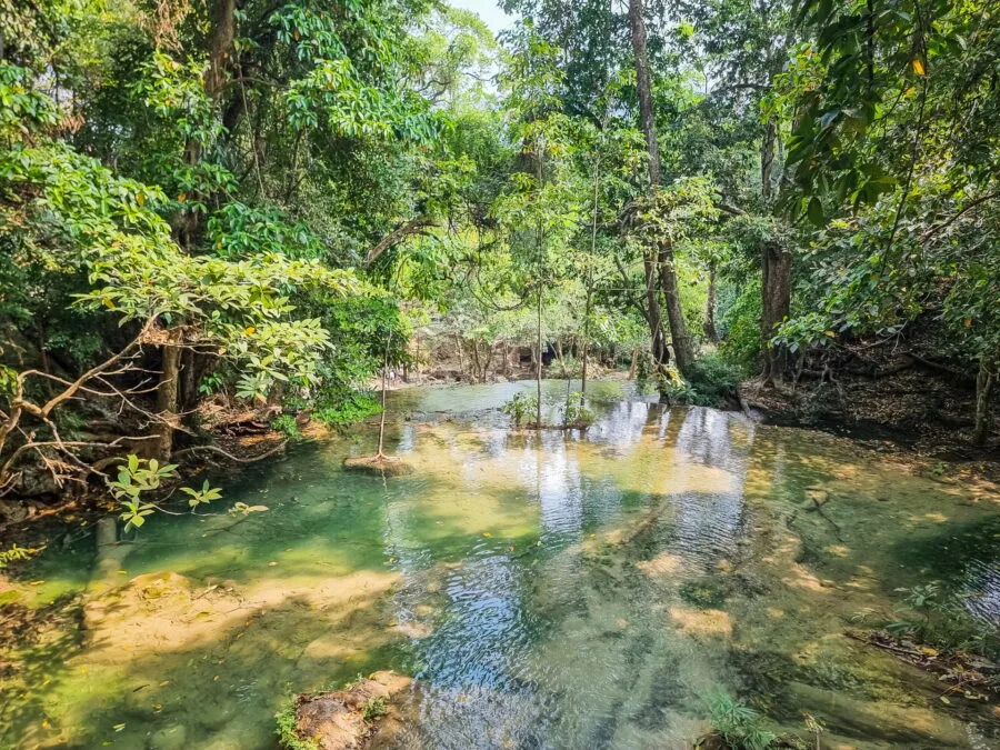 vue petit pont niveau intermediaire parc national erawan kanchanaburi