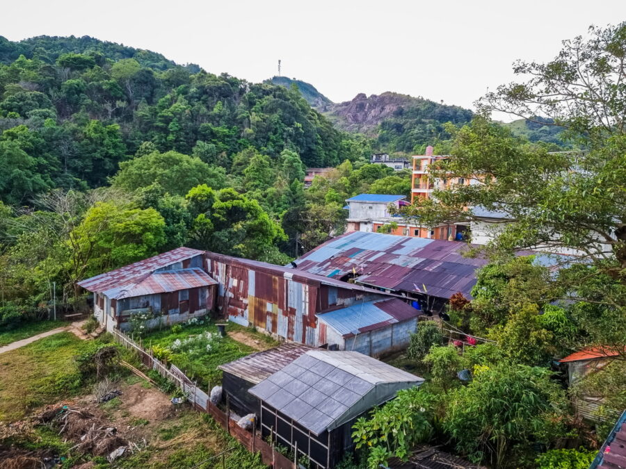 vue sur le village de ban i tong pilok kanchanaburi