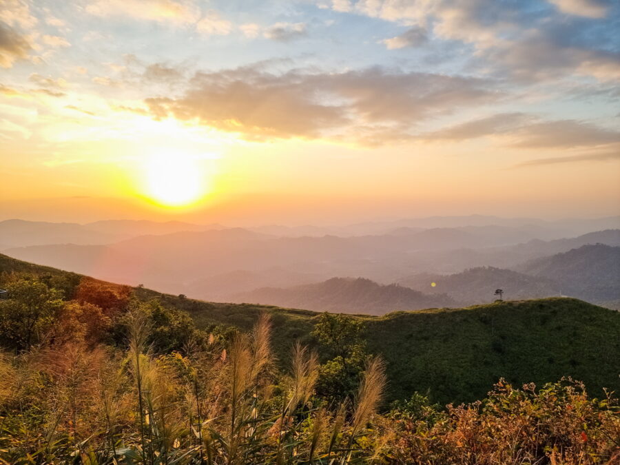 ambiance coucher de soleil point de vue nern chang suek pilok
