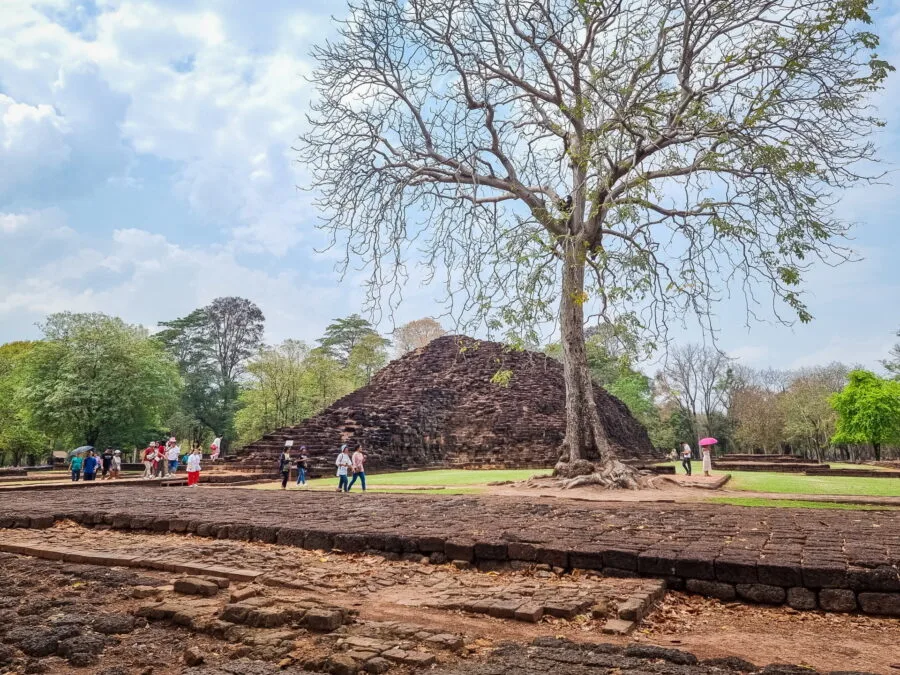 old chedi khao khlang nai si thep historical park
