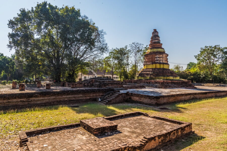 chedi du wat e khang wiang kum kam chiang mai