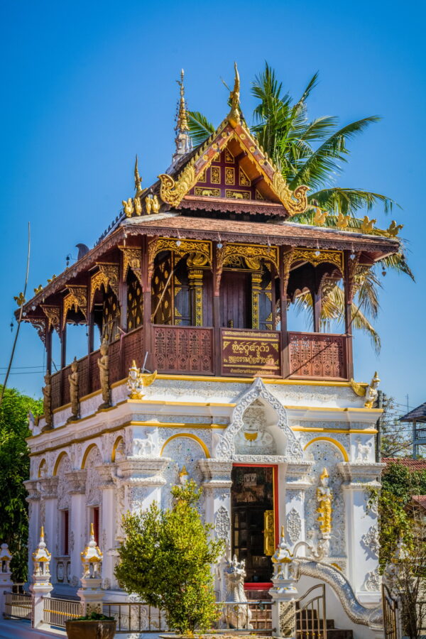 ho tham du wat chang kham wiang kum kam chiang mai