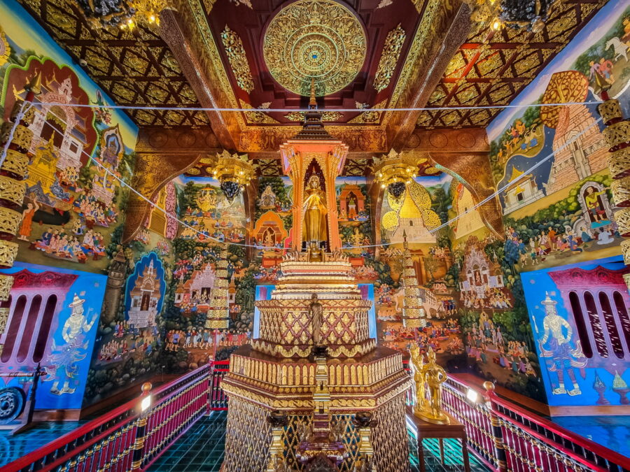 interior san lak mueang wat chedi luang chiang mai