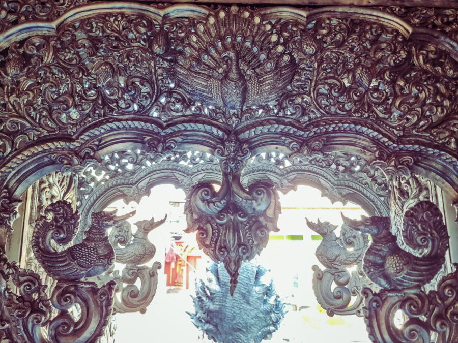 plaque argentée enrée wat si suphan silver temple chiang mai