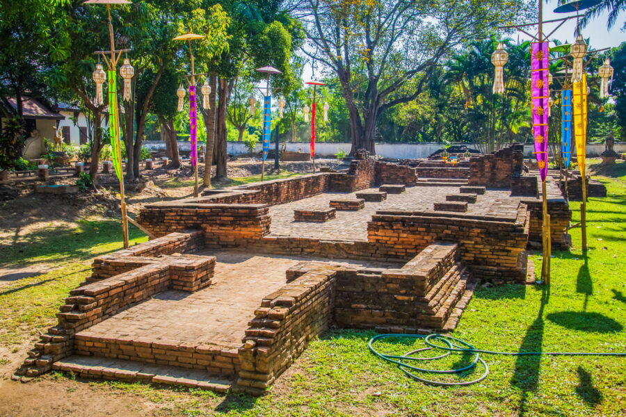 ruine au wat kan thom wiang kum kam chiang mai