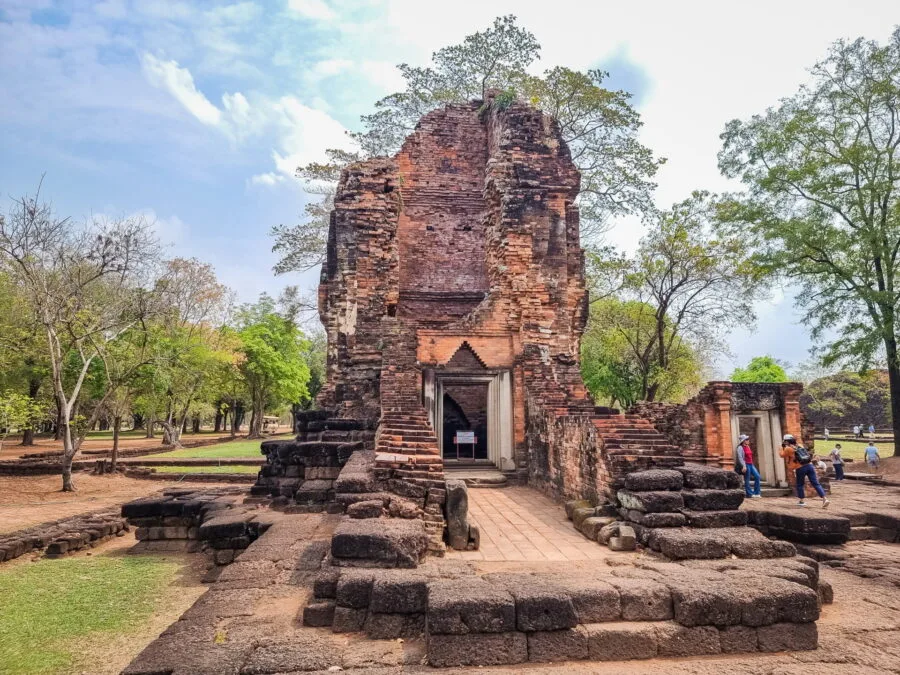 prang song phi nong tower si thep phetchabun historical park