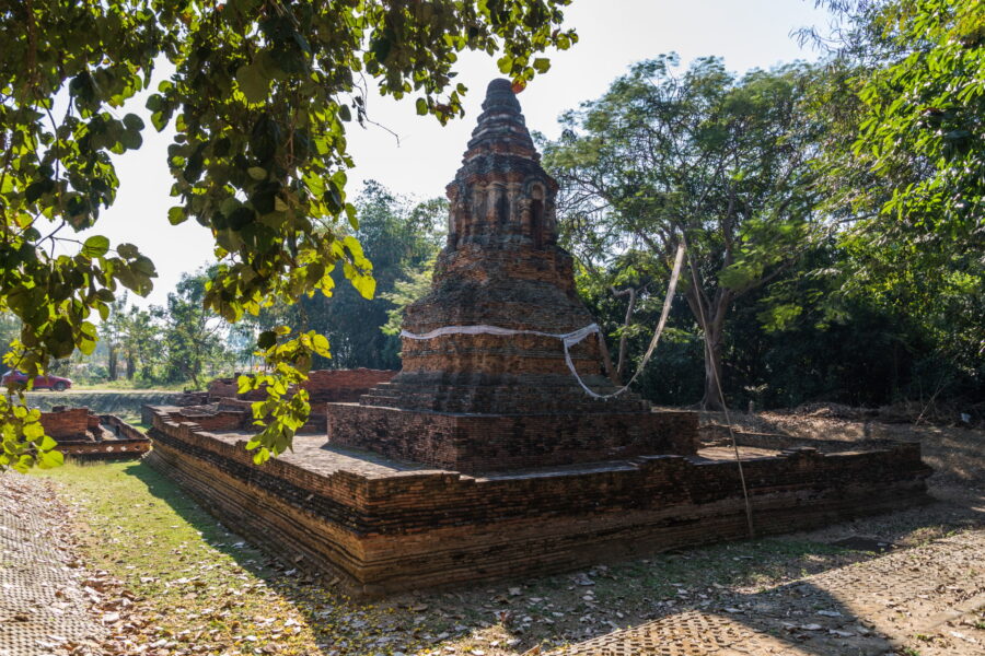 vieux chedi wat pupia wiang kum kam chiang mai