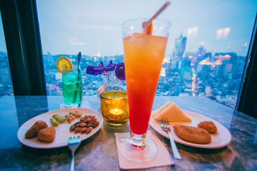 cocktail sofitel macau at ponte 16