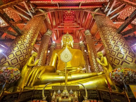 great buddha of wat phanan choeng worawihan ayutthaya