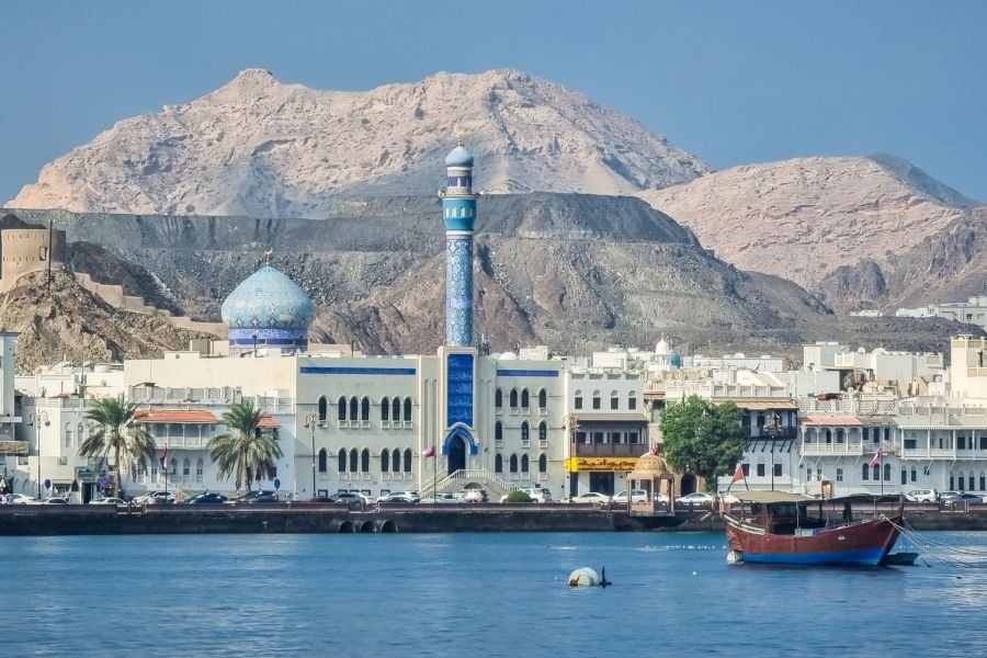 mosquee dans la baie de mutrah oman