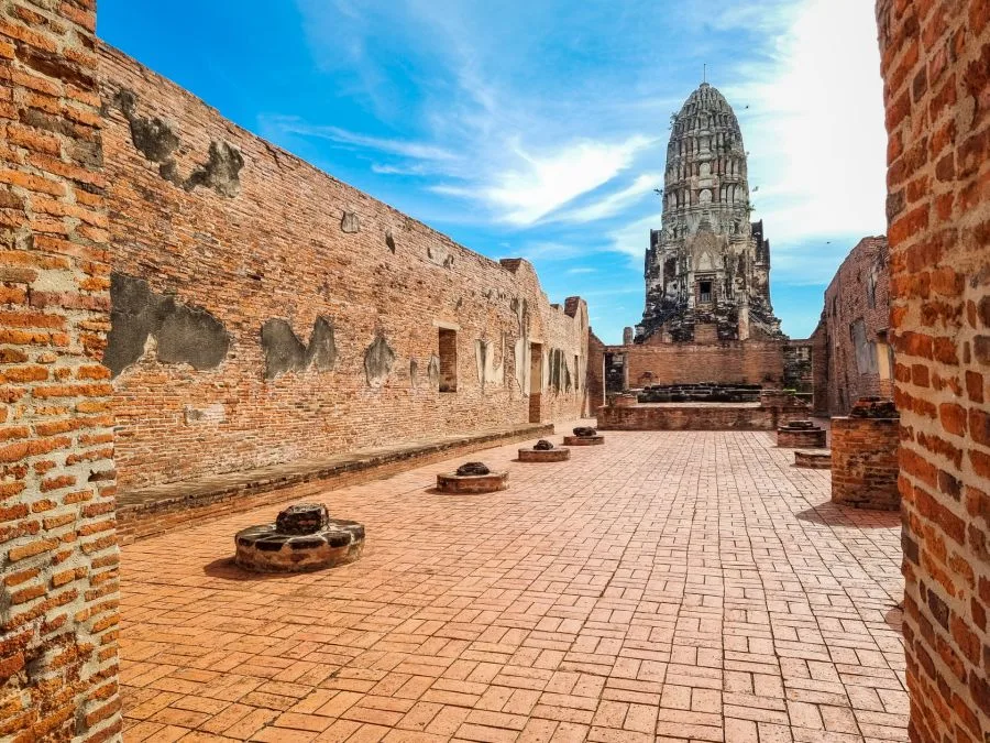prang seen from viharn at wat ratchaburana ayutthaya