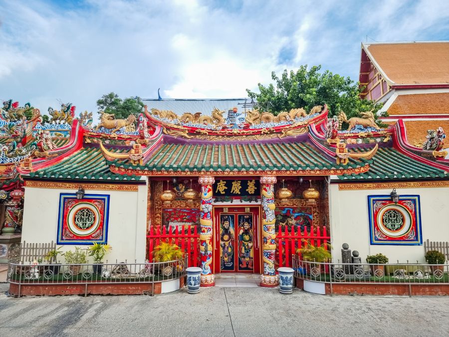 sanctuaire chinois lady soi dok mak wat phanan choeng ayutthaya