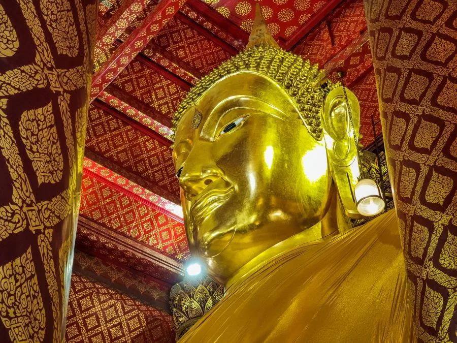 buddha head phra chao phanan choeng ayutthaya