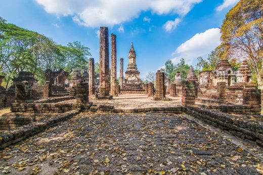 wat chedi chet thaeo - si satchanalai