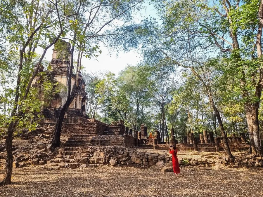 wat chedi kao yod - si satchanalai - thailand