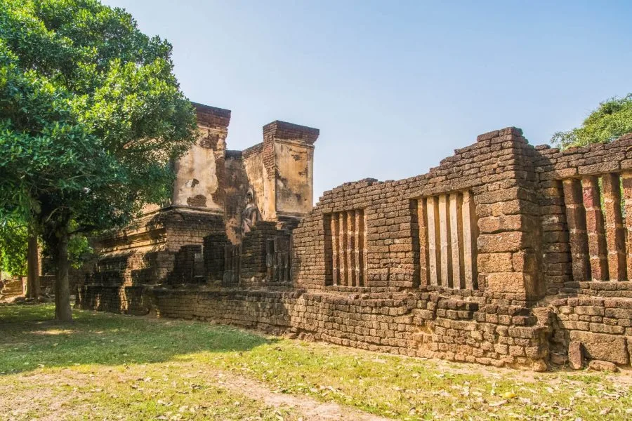 ruin temple si satchanalai - thailand