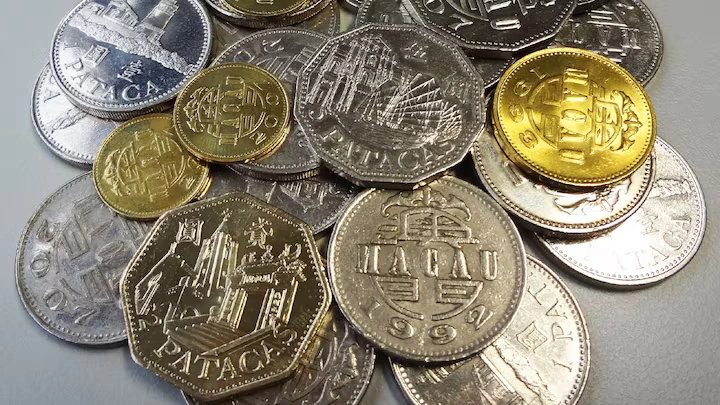 pieces patacas monnaie macao