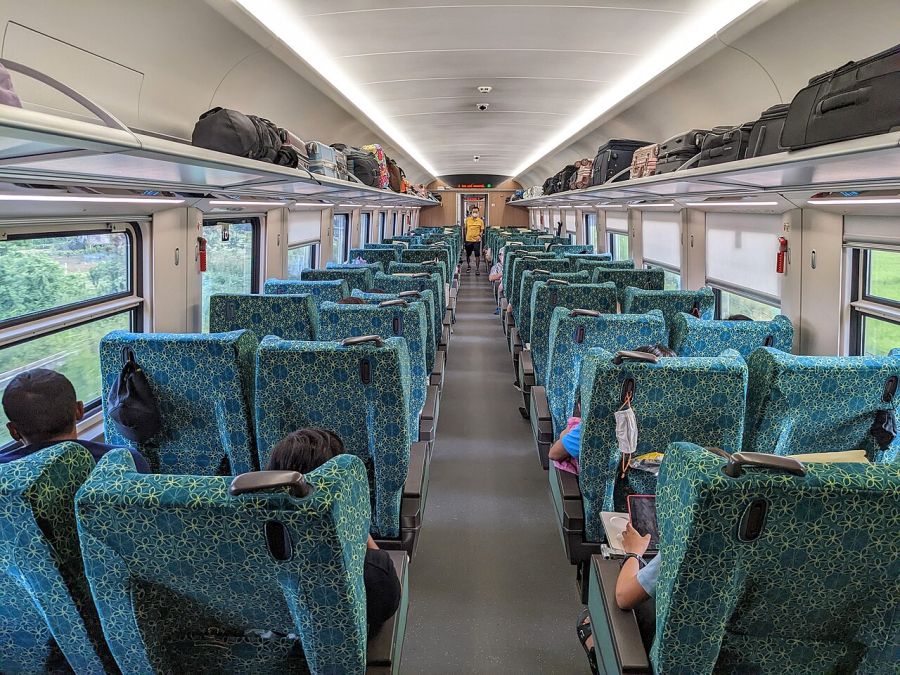 premiere classe sur le lao china railway