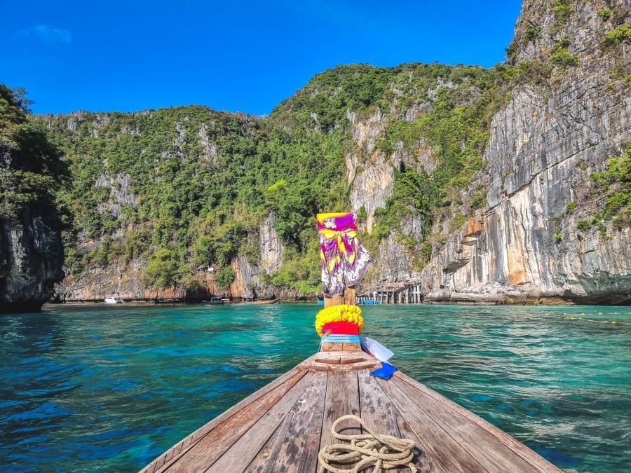 arrivee ponton derriere maya bay excursion journee ko phi phi