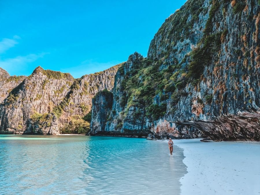 balade sur plage maya bay excursion journee ko phi phi