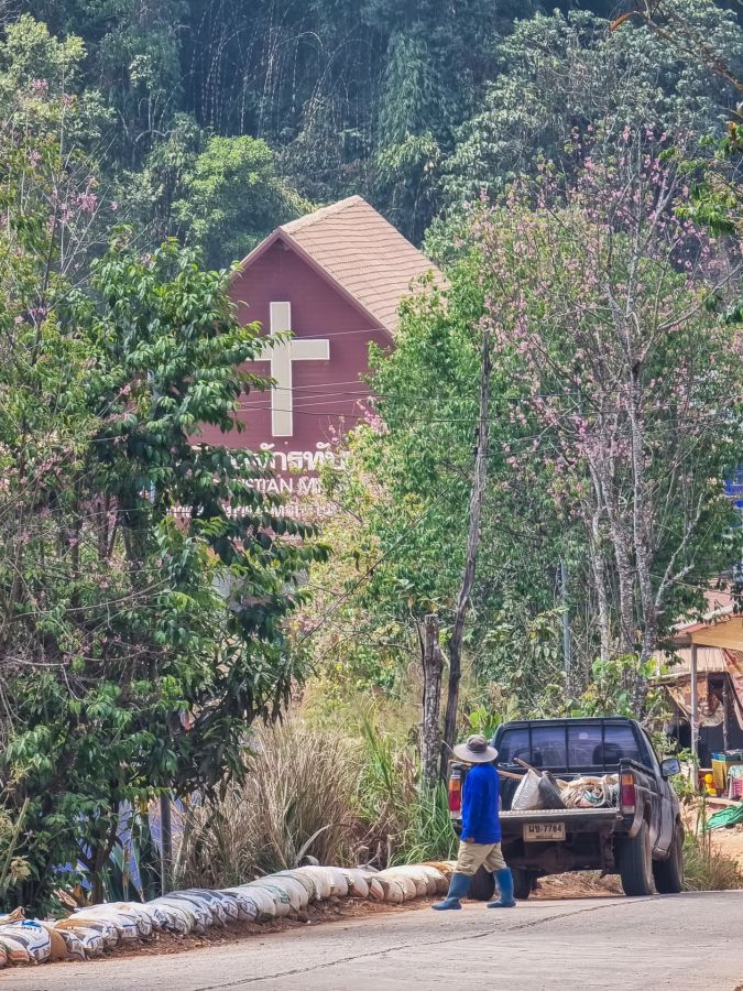 eglise au village de phu thap boek phetchabun