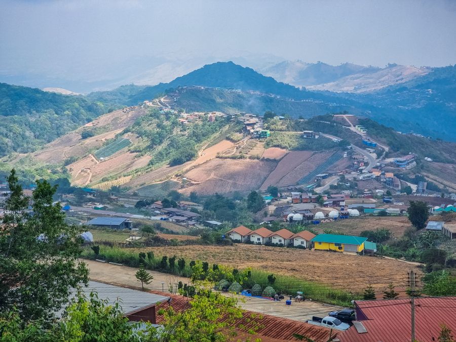 hotels et plantations de phu thap boek depuis observatoire phetchabun