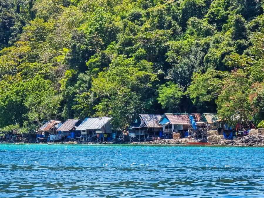 maisons pecheurs long loh lana bay ko phi phi