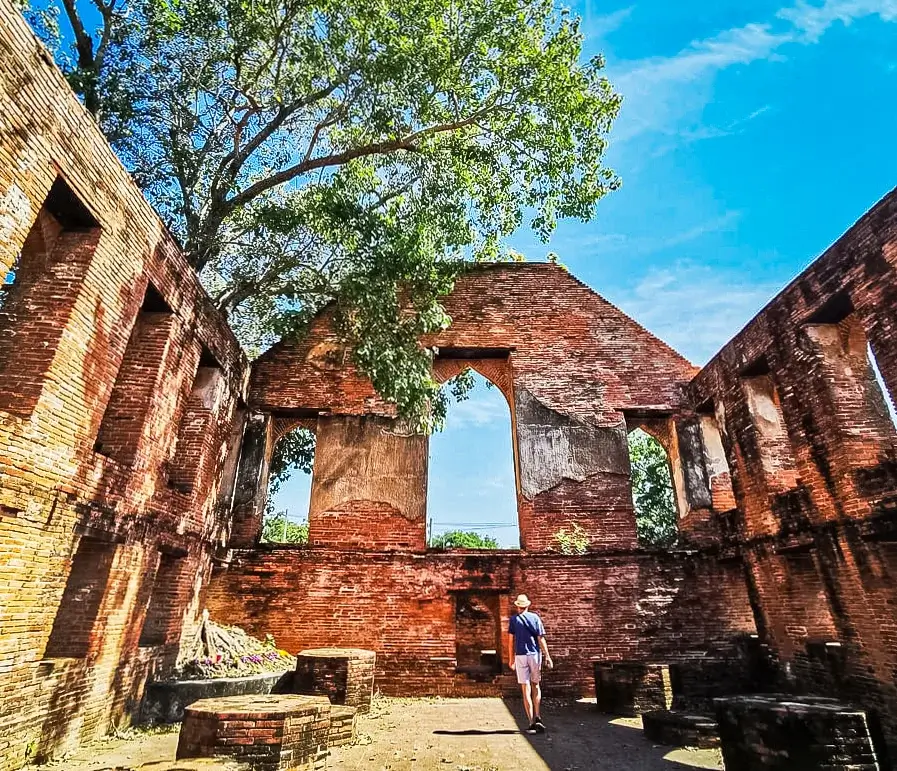 moi dans les ruines ayutthaya moi dans les ruines ayutthaya