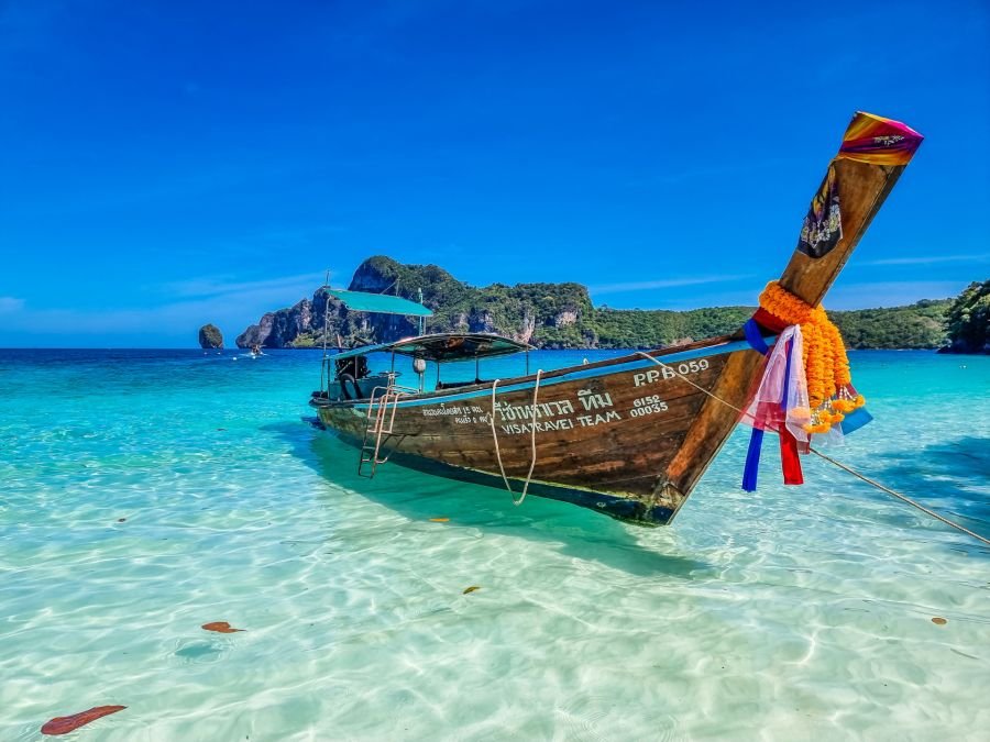 notre longtail sortie mer autour de ko phi phi