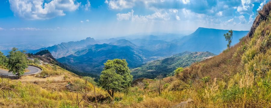 panorama depuis route montant a phu thap boek.