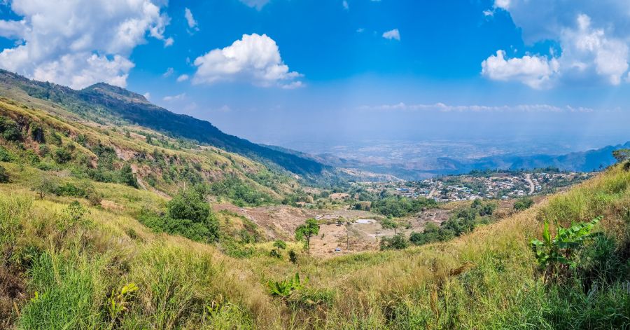 paysage au pied de phu thap boek phetchabun