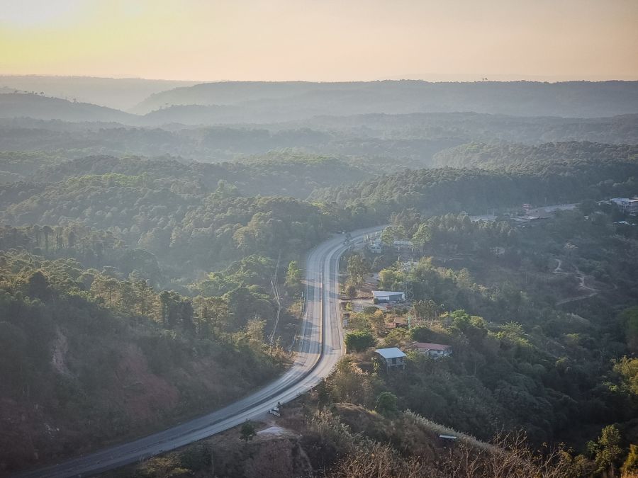 point de vue depuis liangshan coffee khaokho province de phetchabun